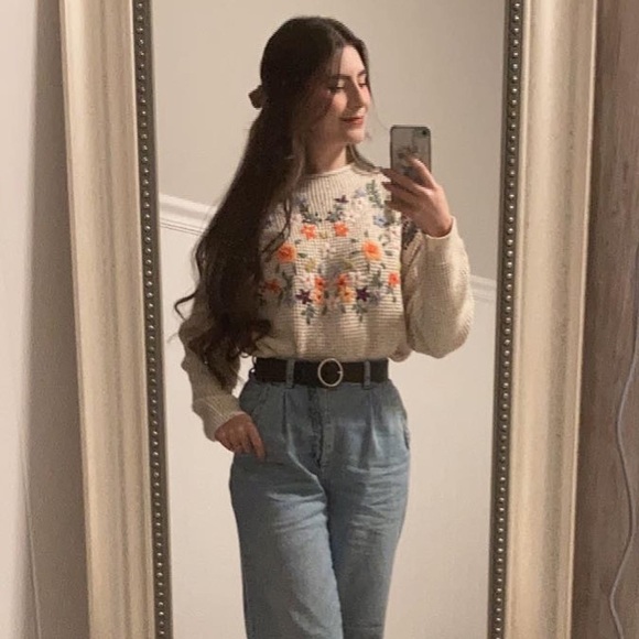 Meet your Posher, Alexandra - Picture 2 of 4